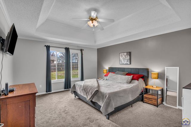 2904 Atchison Cir, Lawrence, KS 66047