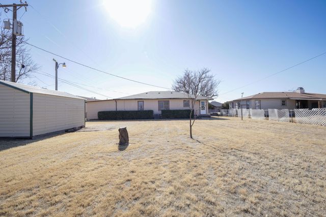 708 15th Street, Abernathy, TX 79311