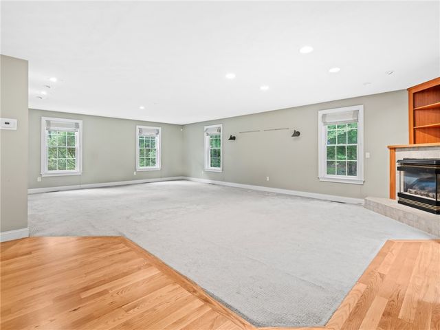 44 Azalea Avenue, Exeter, RI 02822