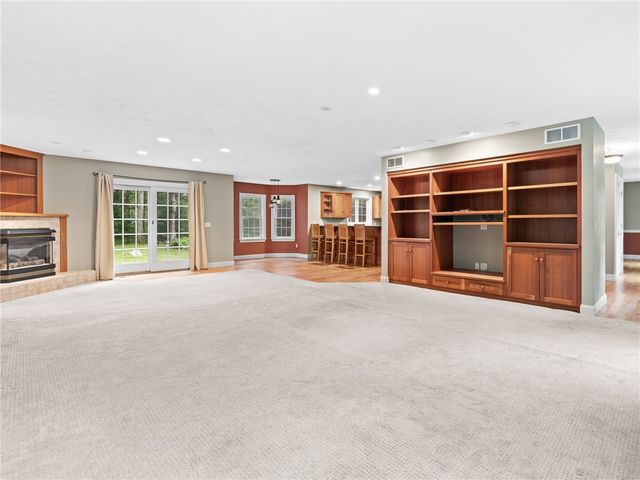 44 Azalea Avenue, Exeter, RI 02822