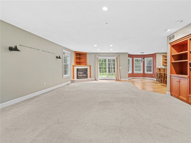 44 Azalea Avenue, Exeter, RI 02822