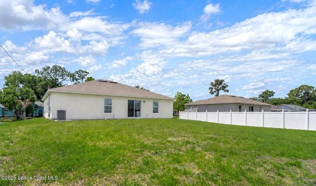 1667 Saint Street SE, Palm Bay, FL 32909
