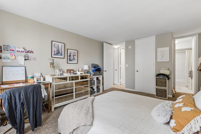 2626 N LAKEVIEW Avenue 1002, Chicago, IL 60614