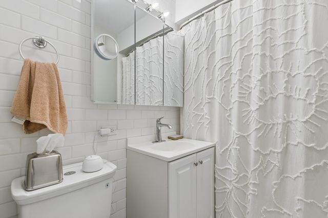 2626 N LAKEVIEW Avenue 1002, Chicago, IL 60614