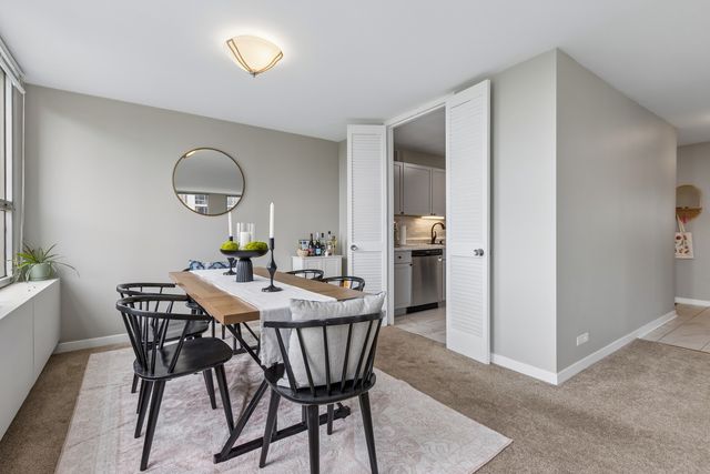 2626 N LAKEVIEW Avenue 1002, Chicago, IL 60614