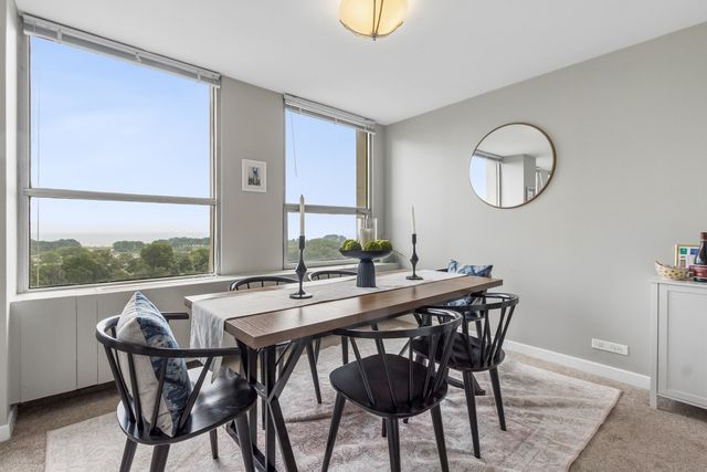 2626 N LAKEVIEW Avenue 1002, Chicago, IL 60614