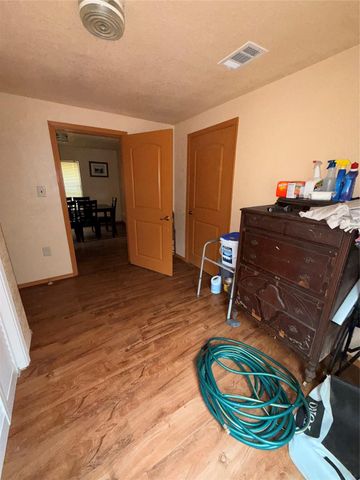 7110 Highway 6, Hitchcock, TX 77563