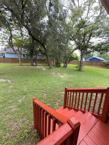 7110 Highway 6, Hitchcock, TX 77563