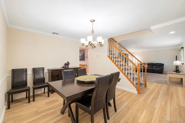 124 Bayview Drive, Oakdale, NY 11769