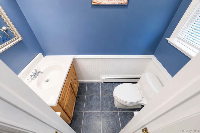 124 Bayview Drive, Oakdale, NY 11769