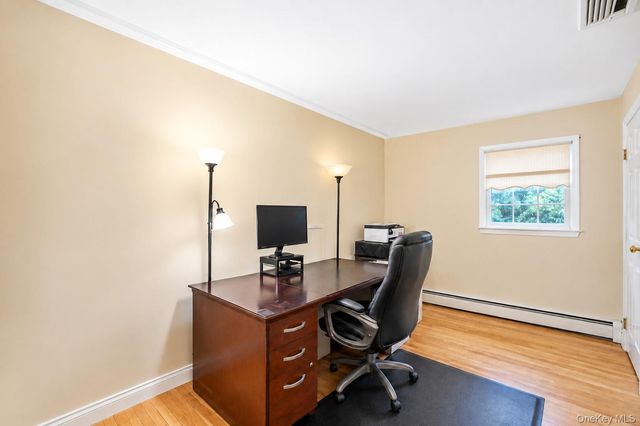 124 Bayview Drive, Oakdale, NY 11769