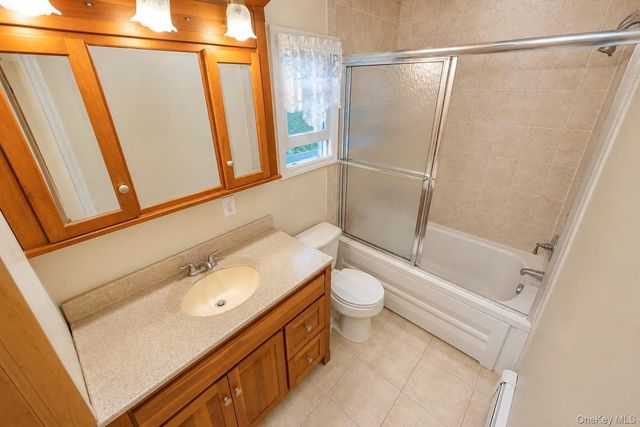 124 Bayview Drive, Oakdale, NY 11769
