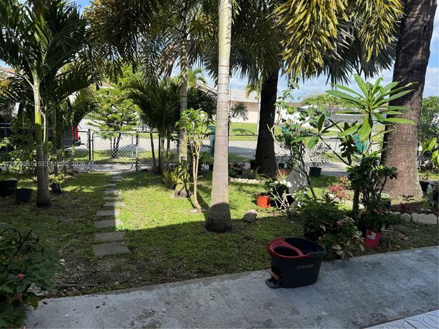 25835 SW 131st Ct, Homestead, FL 33032