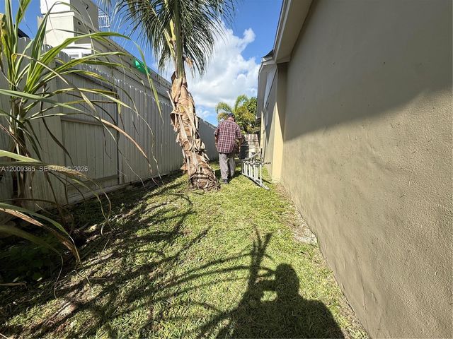 25835 SW 131st Ct, Homestead, FL 33032