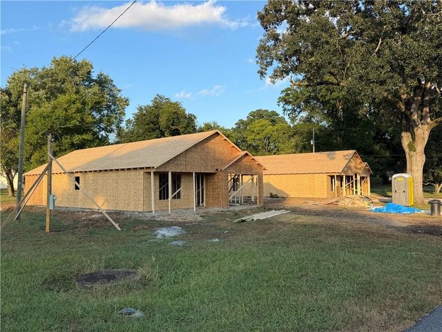 32 West Rocky Street, White, GA 30184