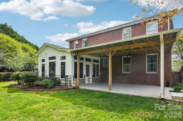 2005 Pinefield Court, Gastonia, NC 28056