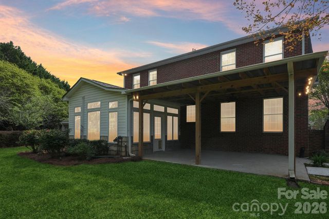 2005 Pinefield Court, Gastonia, NC 28056