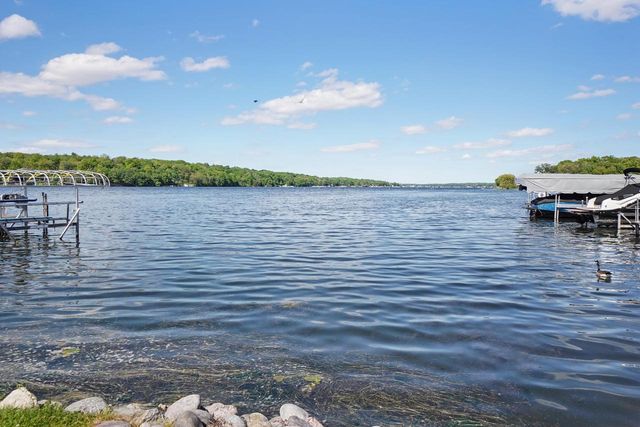 4004 Forest DRIVE, Delavan, WI 53115