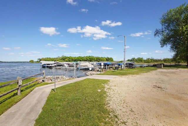 4004 Forest DRIVE, Delavan, WI 53115