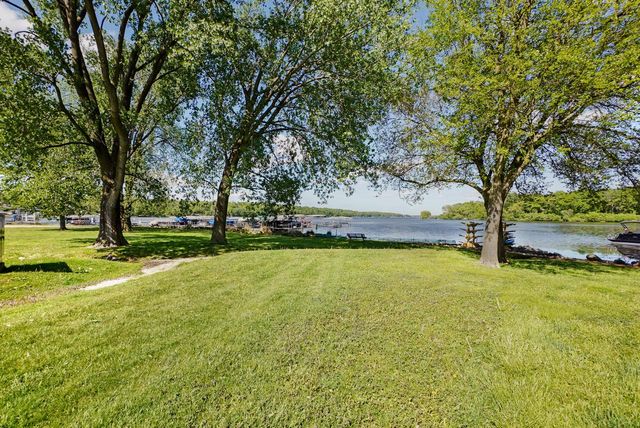 4004 Forest DRIVE, Delavan, WI 53115