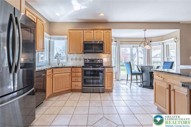 1520 Stump Road, Easton, PA 18040