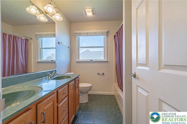 1520 Stump Road, Easton, PA 18040