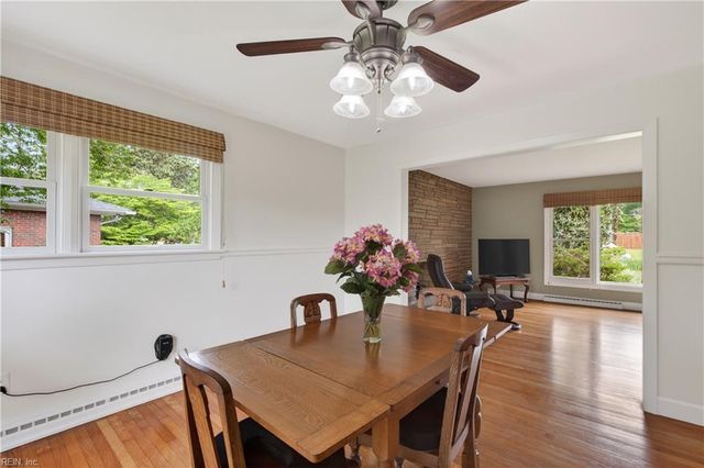 5204 Lake CIR, Portsmouth, VA 23703