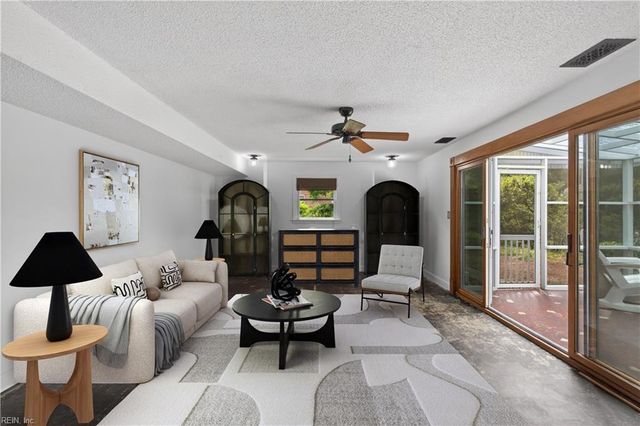 5204 Lake CIR, Portsmouth, VA 23703