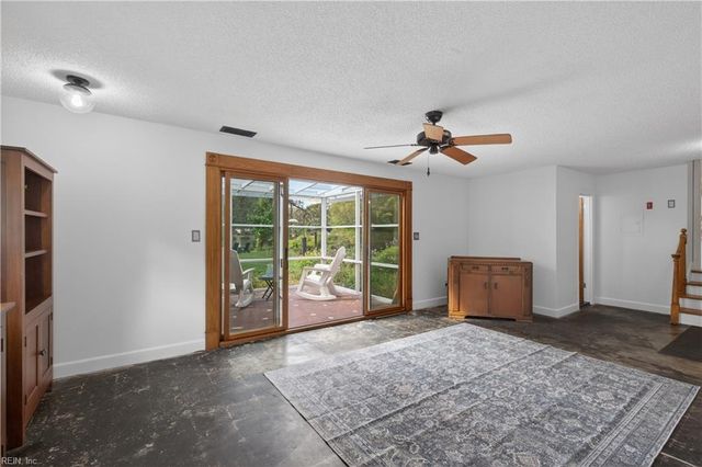 5204 Lake CIR, Portsmouth, VA 23703