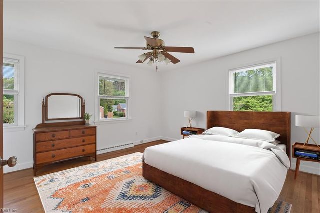 5204 Lake CIR, Portsmouth, VA 23703