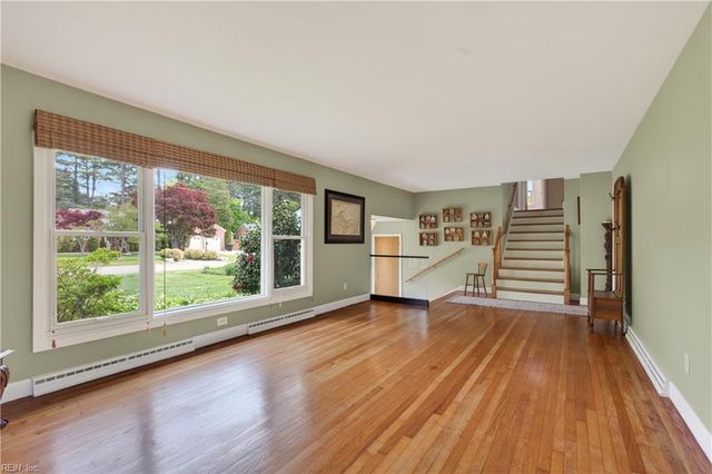 5204 Lake CIR, Portsmouth, VA 23703