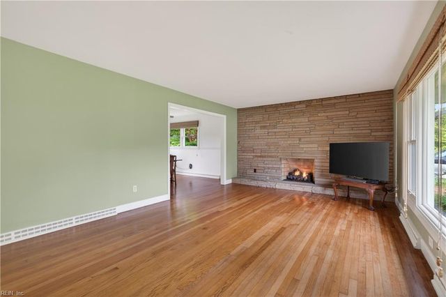 5204 Lake CIR, Portsmouth, VA 23703