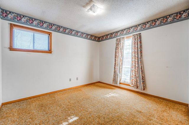 2460 WOODVALE DR, Memphis, TN 38127