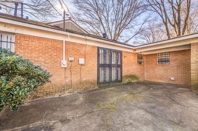 2460 WOODVALE DR, Memphis, TN 38127