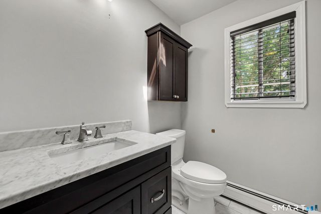 35 Bruce Drive, Shelton, CT 06484