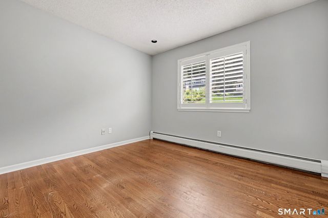 35 Bruce Drive, Shelton, CT 06484