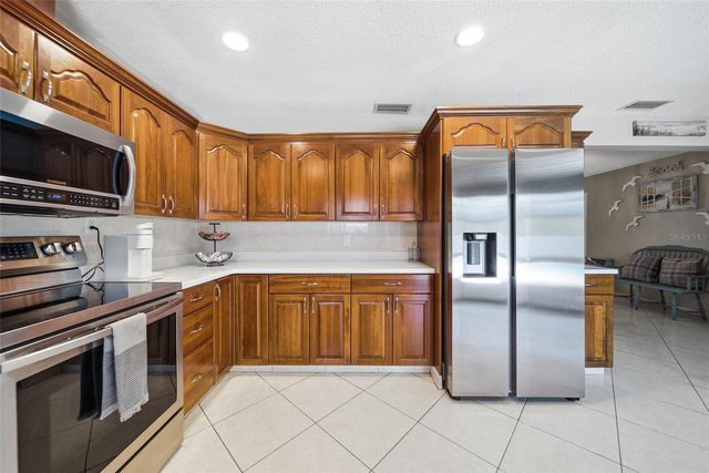 1403 GARDEN AVENUE, Tarpon Springs, FL 34689