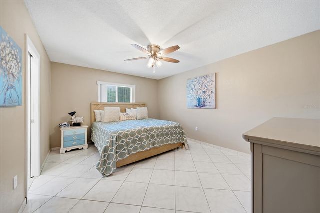 1403 GARDEN AVENUE, Tarpon Springs, FL 34689