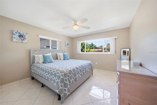 1403 GARDEN AVENUE, Tarpon Springs, FL 34689
