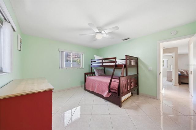 1403 GARDEN AVENUE, Tarpon Springs, FL 34689