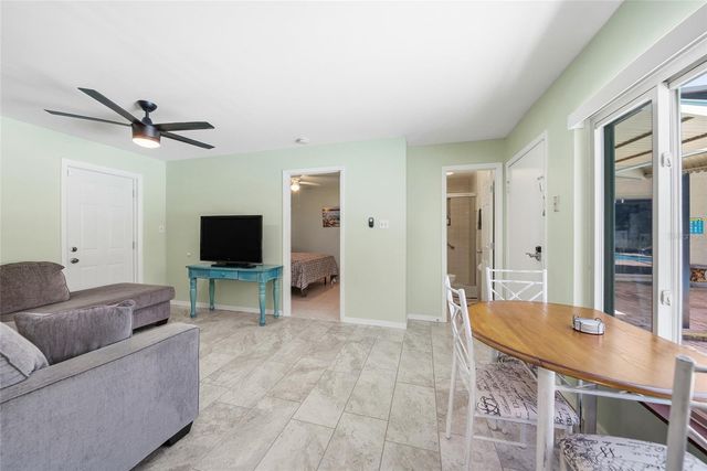 1403 GARDEN AVENUE, Tarpon Springs, FL 34689