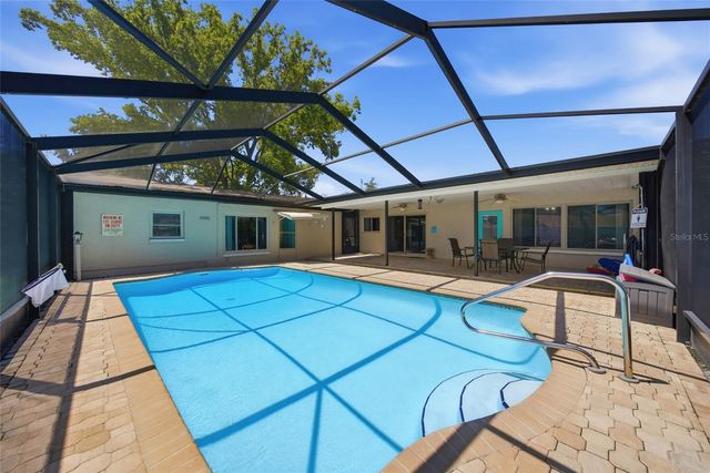 1403 GARDEN AVENUE, Tarpon Springs, FL 34689