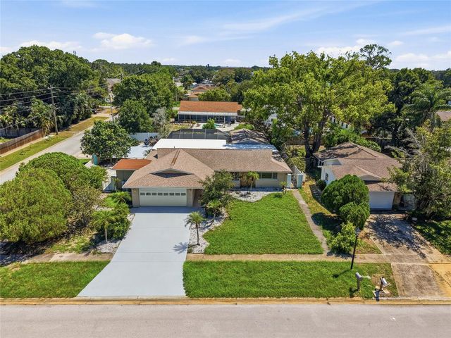 1403 GARDEN AVENUE, Tarpon Springs, FL 34689