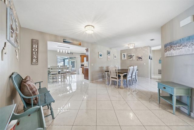1403 GARDEN AVENUE, Tarpon Springs, FL 34689