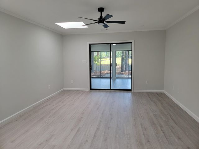 110 Berry Tree Ln., Conway, SC 29526