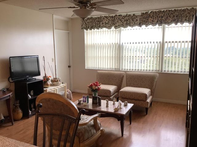 1300 St Charles Place, Pembroke Pines, FL 33026