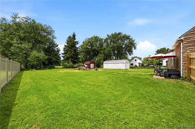 6888 Sy Road, Wheatfield, NY 14304