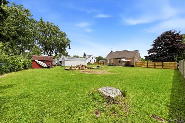 6888 Sy Road, Wheatfield, NY 14304