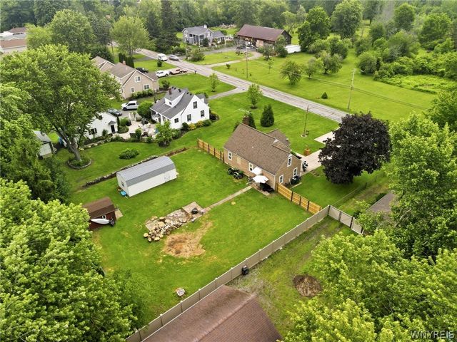 6888 Sy Road, Wheatfield, NY 14304