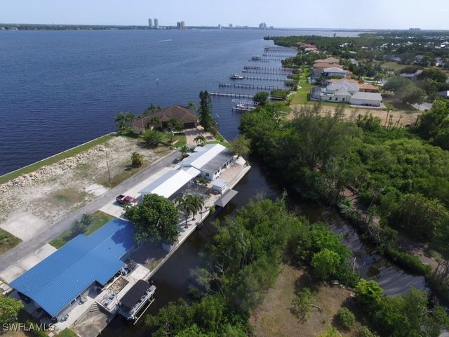 7178 Coon RD, North Fort Myers, FL 33917